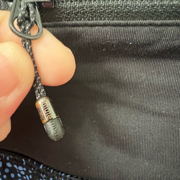 Lululemon Run Times Short Bubbles Pipe Dream Blue Black / Black (Size 6) - Picture 12 of 15